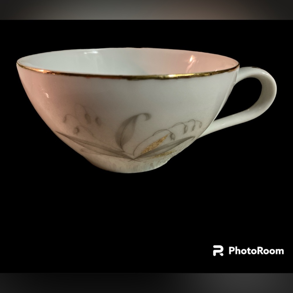 Vintage Kaysons Golden Rhapsody pattern tea cups